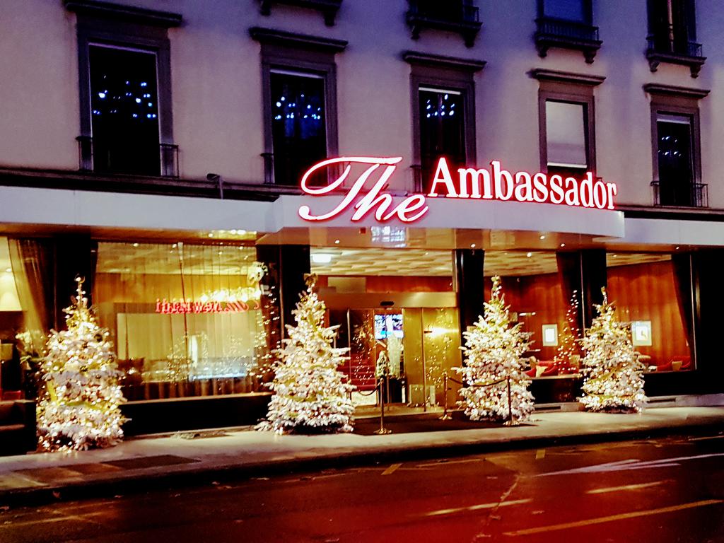 Фото отеля 2