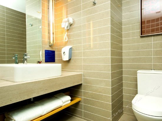 Фото Holiday Inn Express Beijing Airport Zone