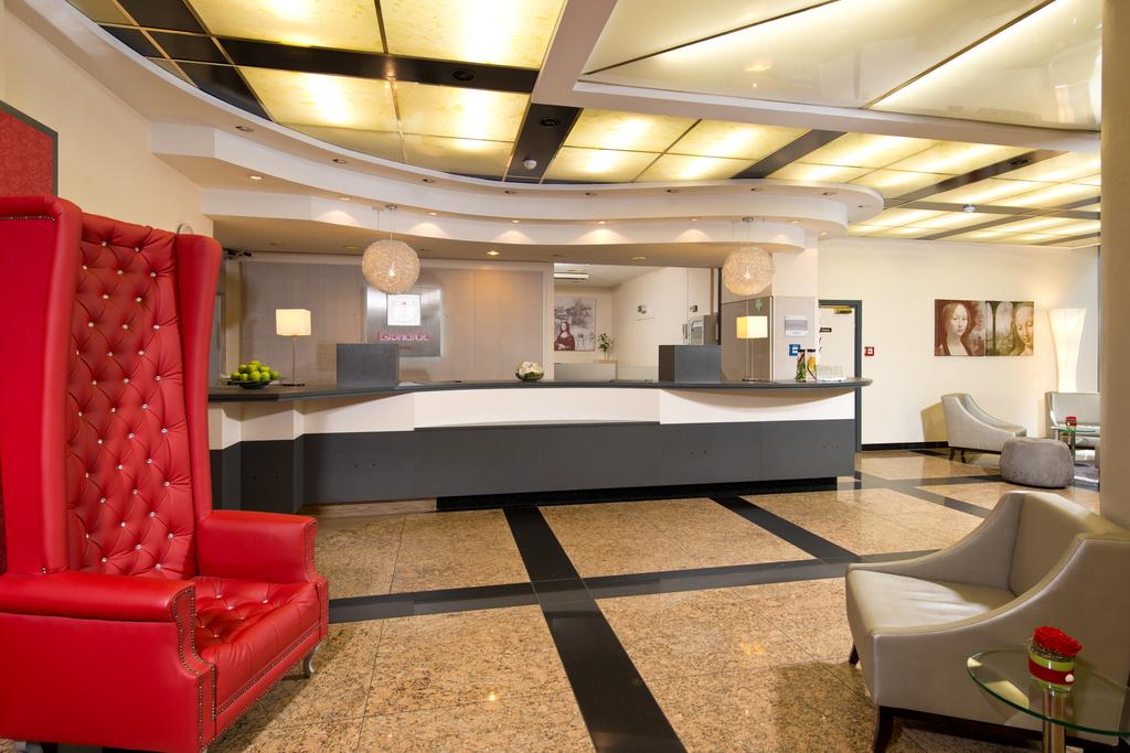 Фото Leonardo Hotel Munich Arabellapark