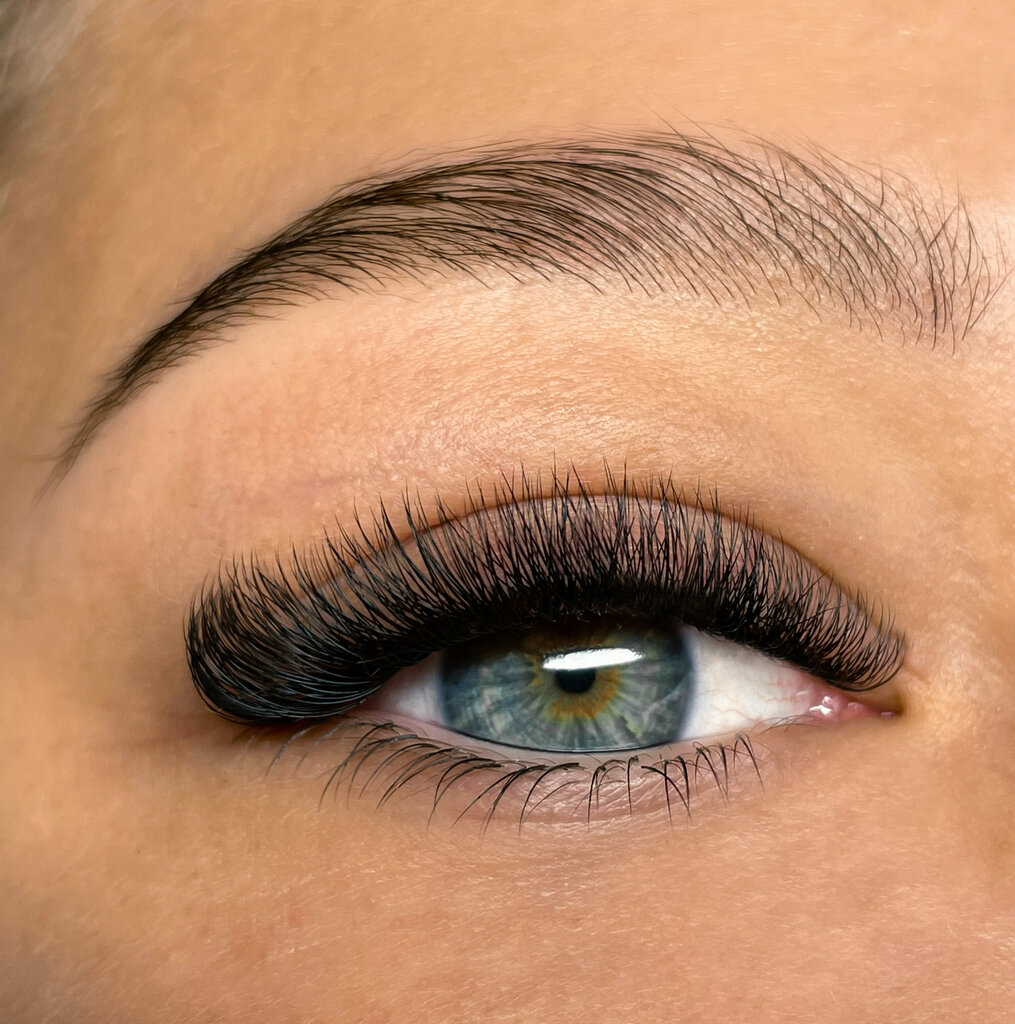 Eyebrow and eyelash salon Avana, Yekaterinburg, photo