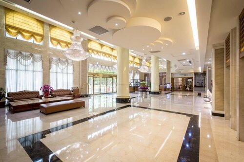 Внешний вид отеля Royal Chiayi Hotel в Тайнани, фото 2