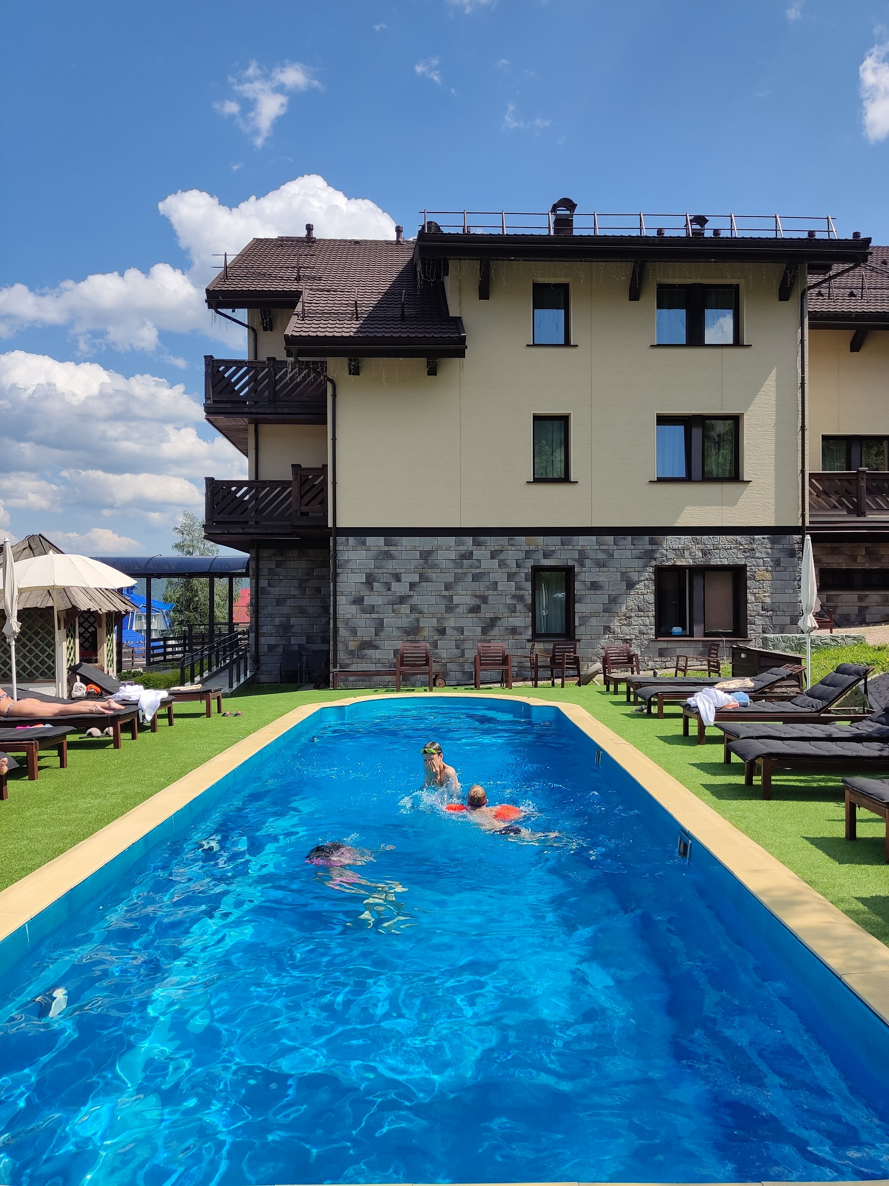 Фото Губернская