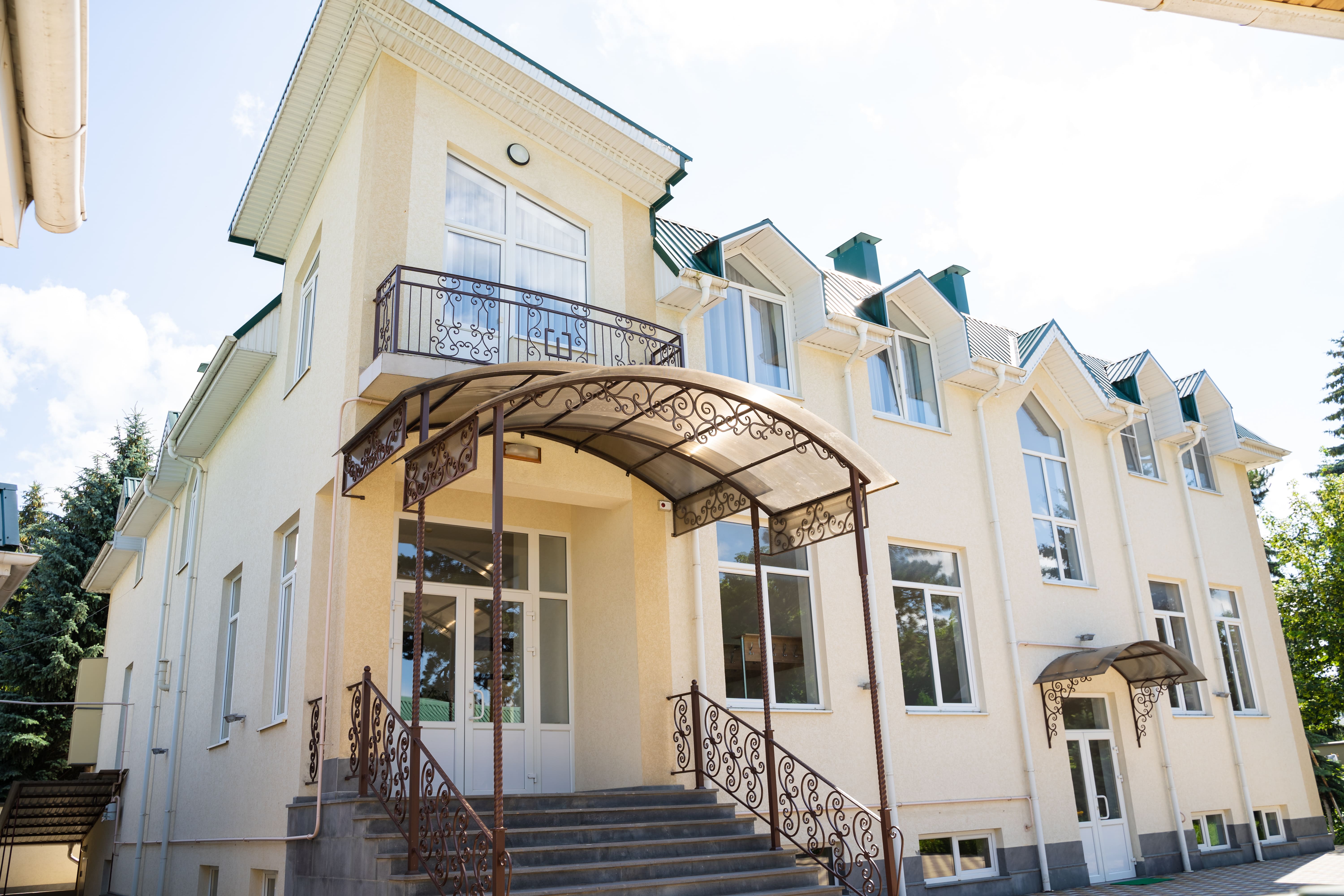 Фото отеля 2