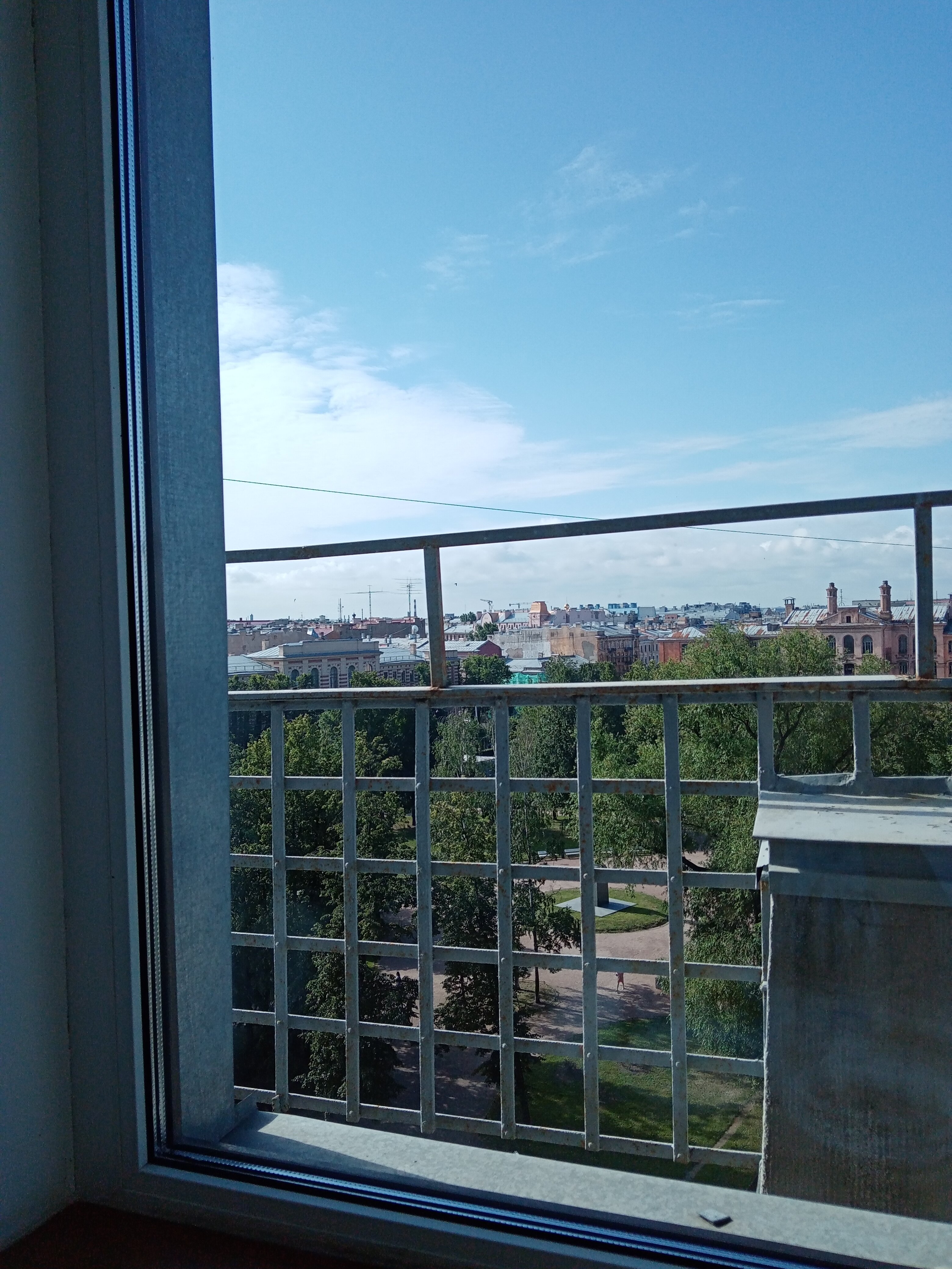 Фото Демократ