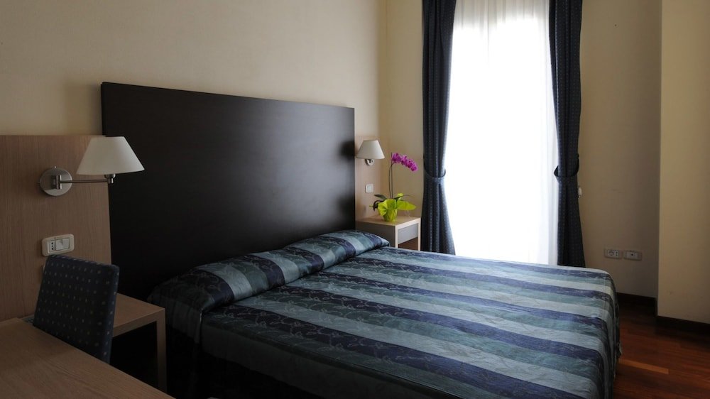 Фото Hotel Royal