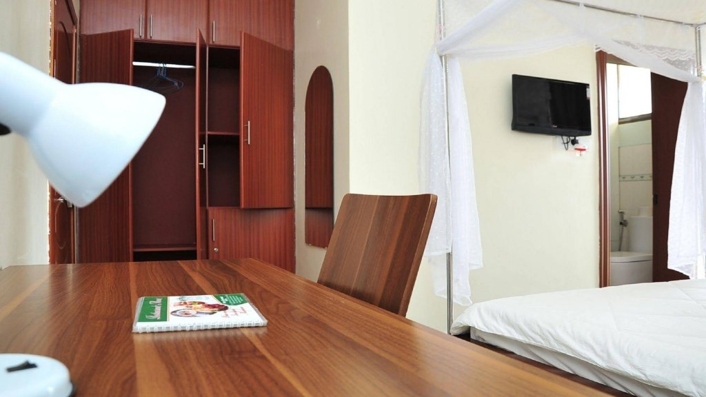 Фото Five to Five Hotel