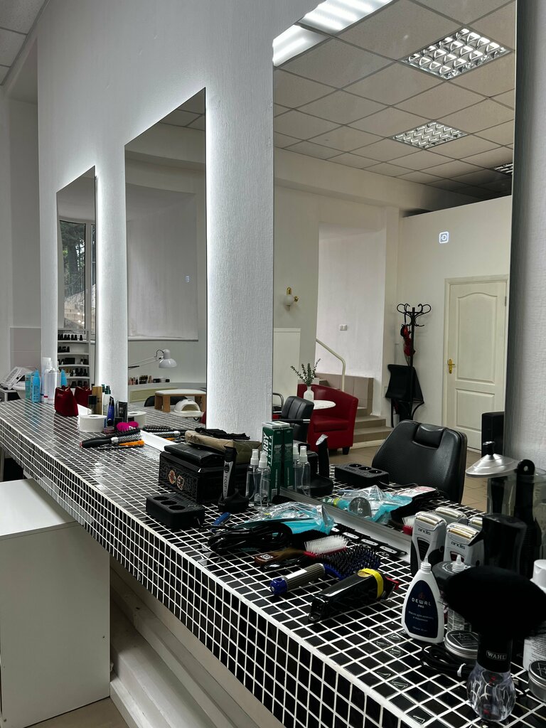 Hairdresser Barbershop 33, Yalta, photo