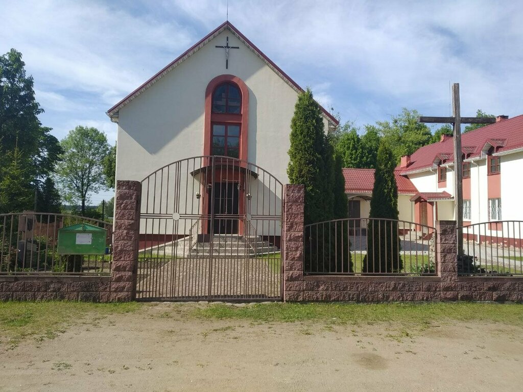كنيسة كاثوليكية Костёл Воздвижения Креста Господня ، ، صورة