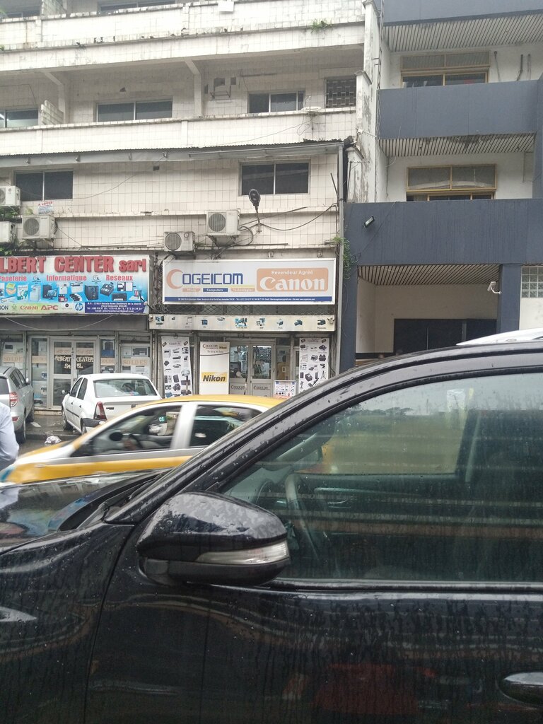 Department store Gogeicom, Douala, photo