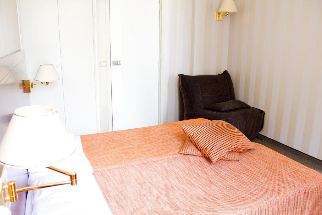 Фото Hotel Espace Champerret