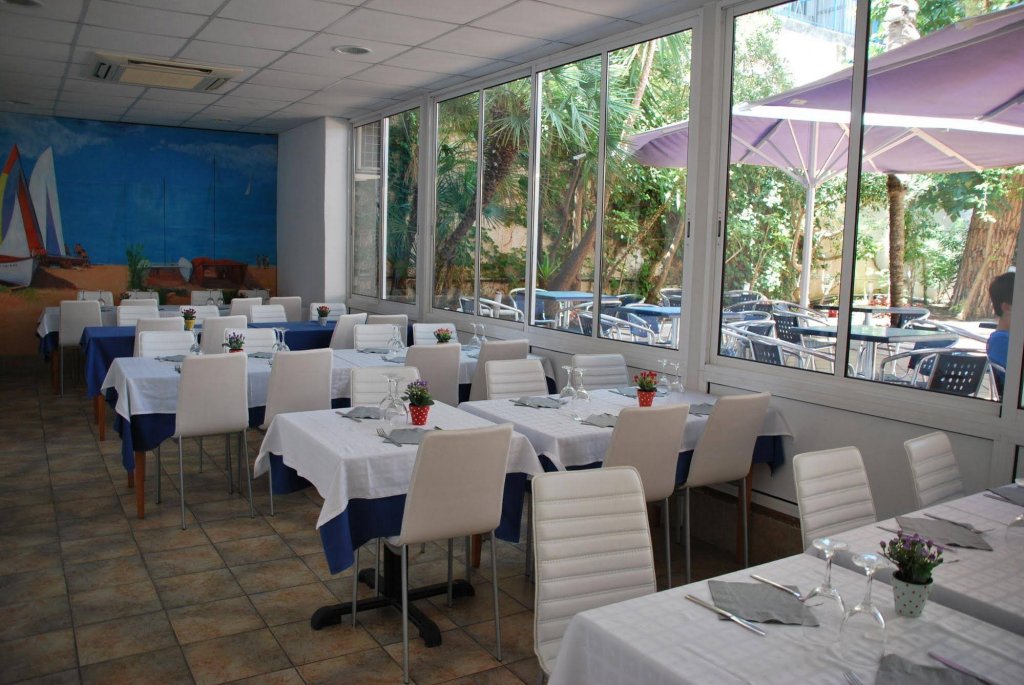 Фото Hotel Apartamentos Solimar