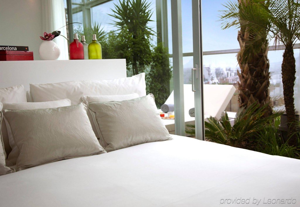 Фото Renaissance Barcelona Fira Hotel