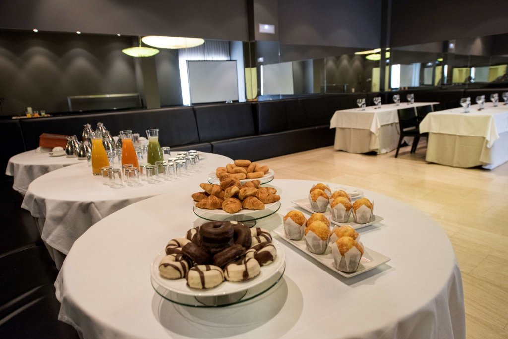 Фото Carris Cardenal Quevedo Hotel