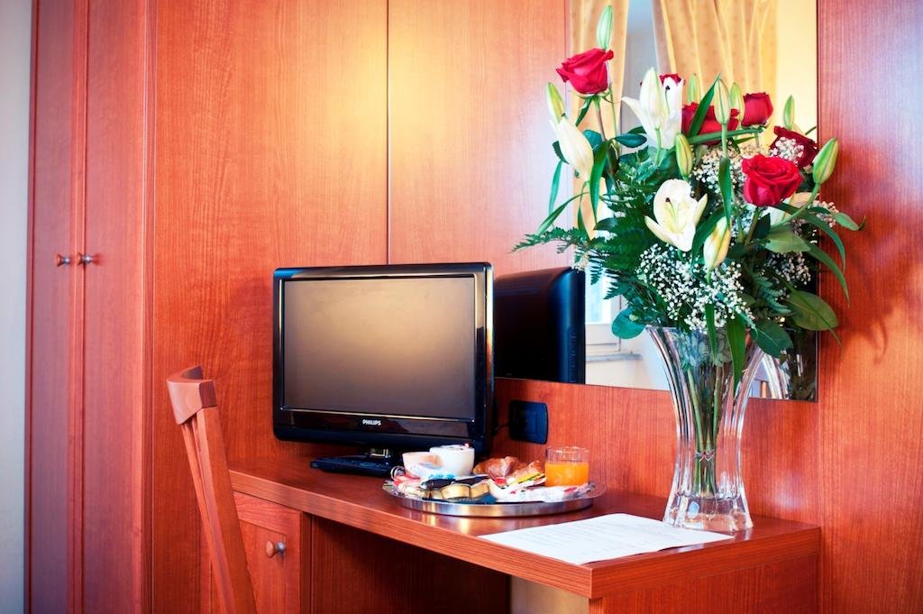 Фото Priscilla Hotel