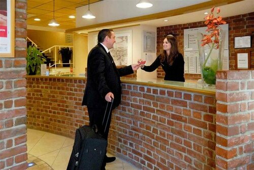 Внешний вид отеля Hôtel Mercure Abbeville Centre Porte de La Baie de Somme в Абвиле, фото 4