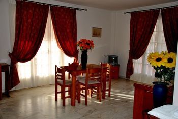 Фото Odysseus Palace