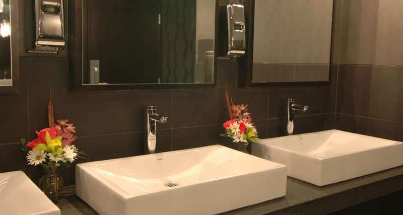 Фото Delta Edmonton Centre Suite Hotel