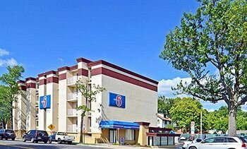 Гостиница Motel 6 Washington, Dc в Вашингтоне