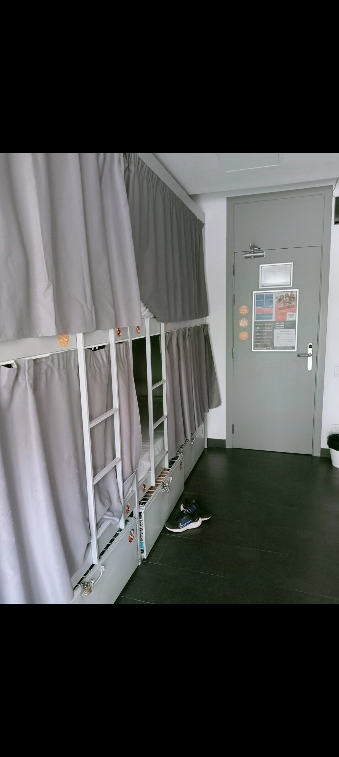 Фото Hostel St Christopher's Inn Barcelona