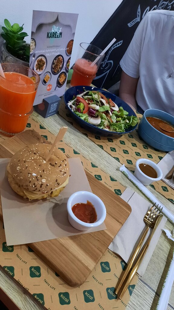 Restaurant Kcal Healthy, Dubai, photo