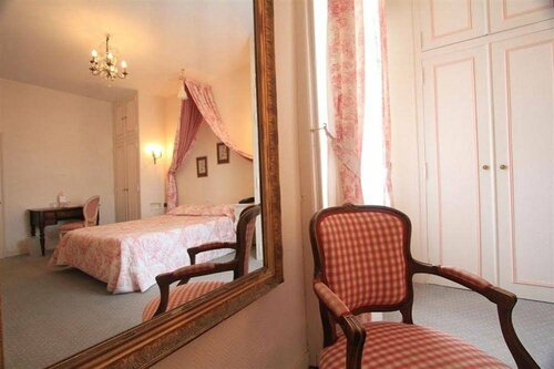 Гостиница Château de Périgny, The Originals Relais в Пуатье