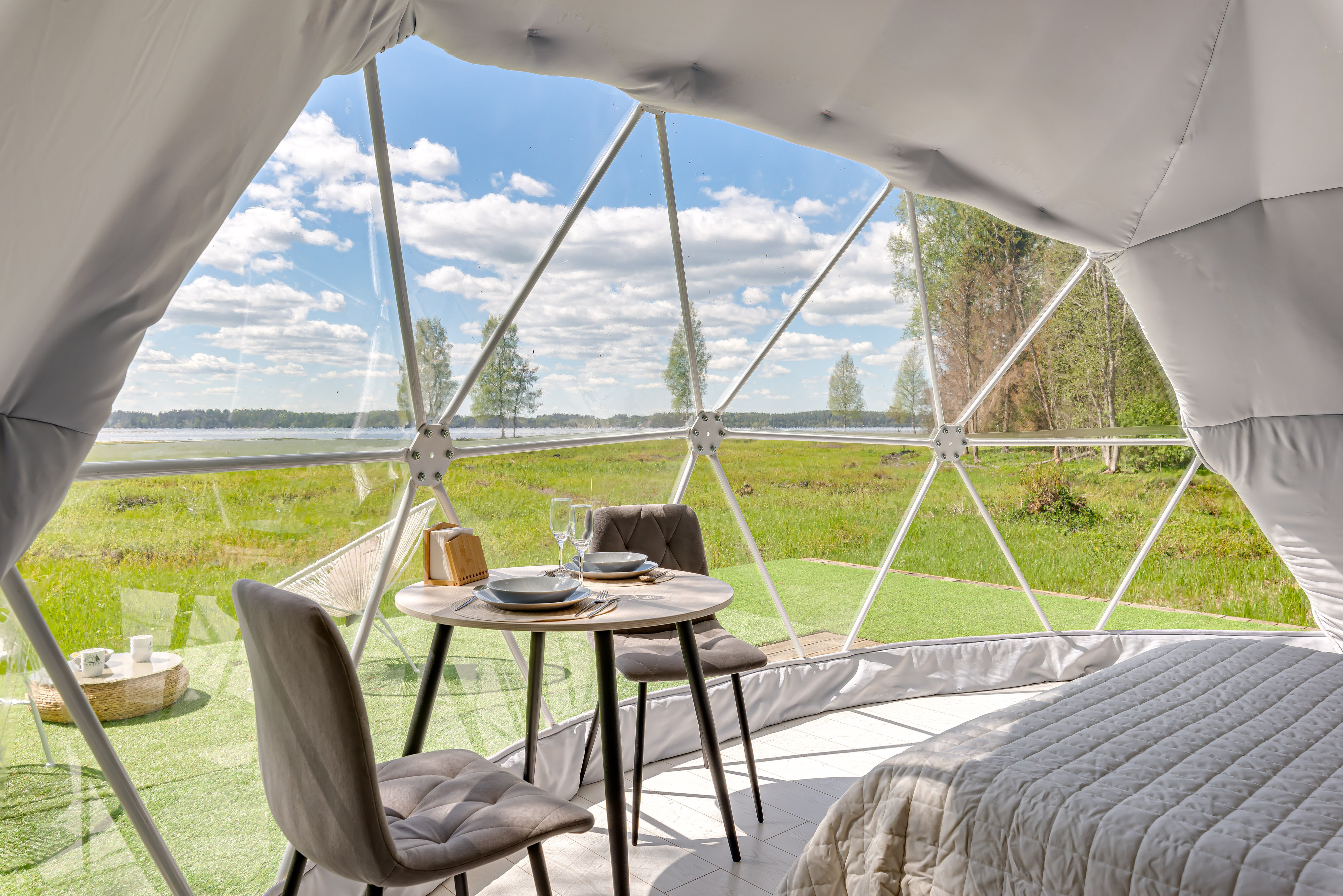 Фото Атмосфера