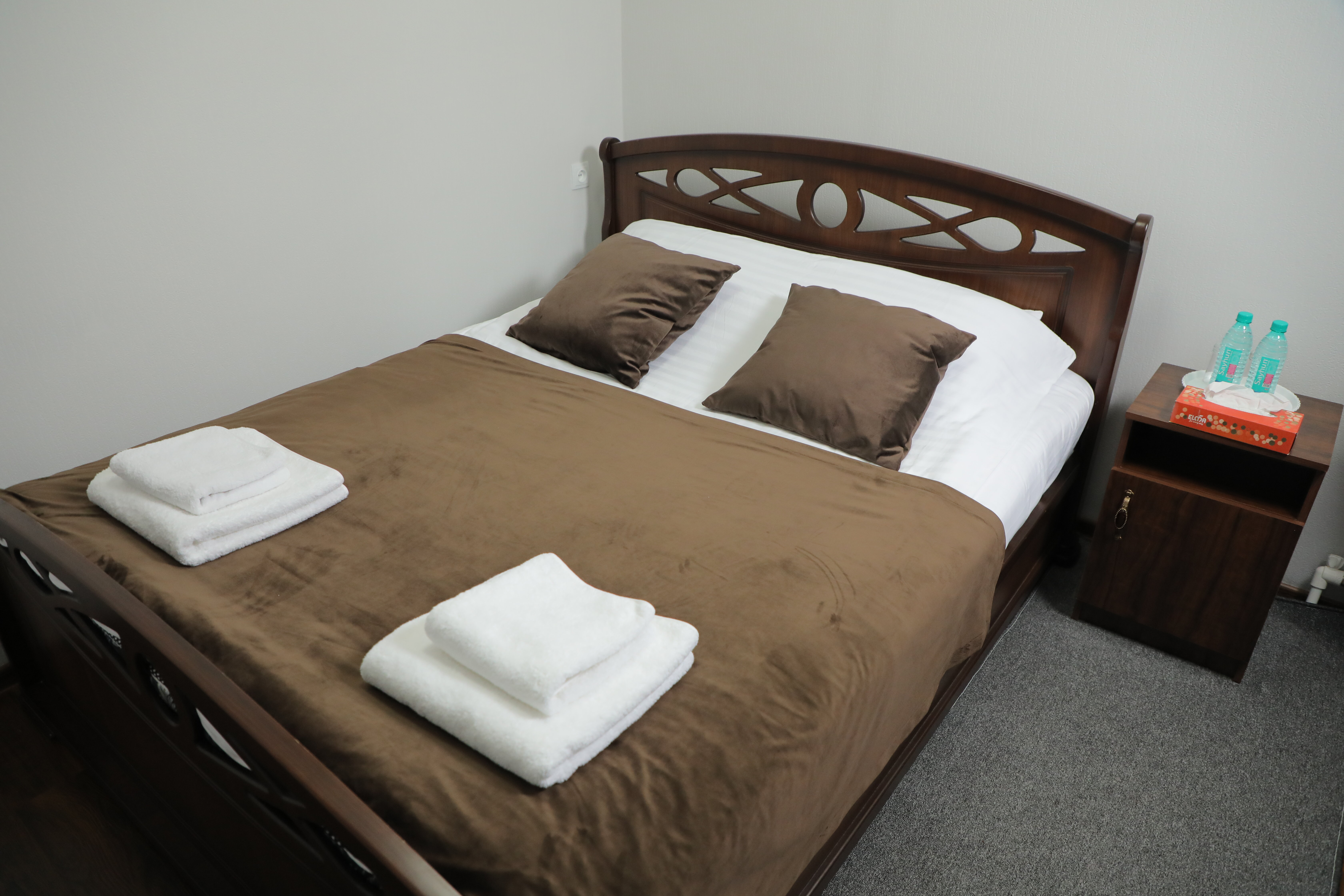 Фото Brick House