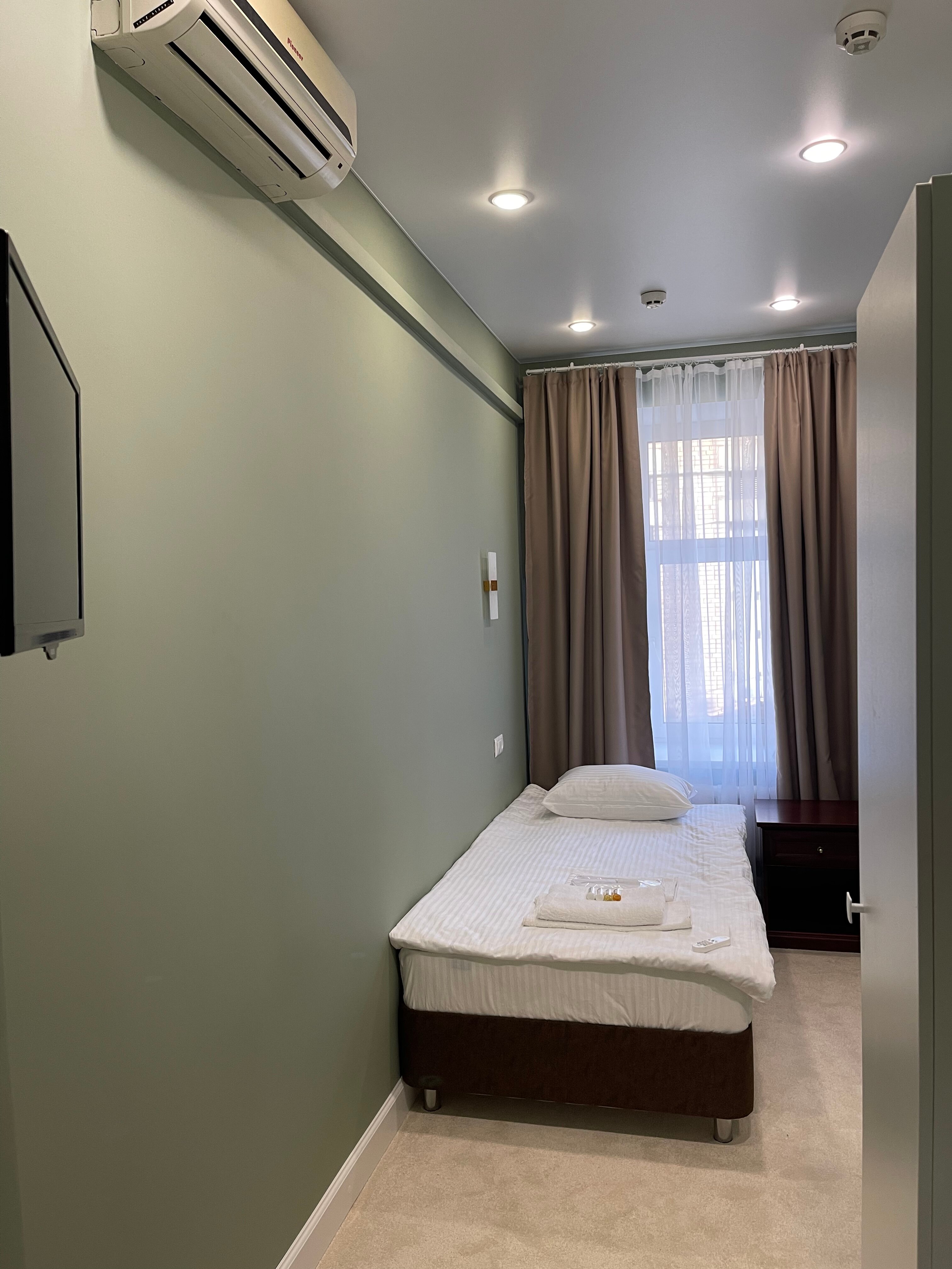 Фото Городской отель Гости