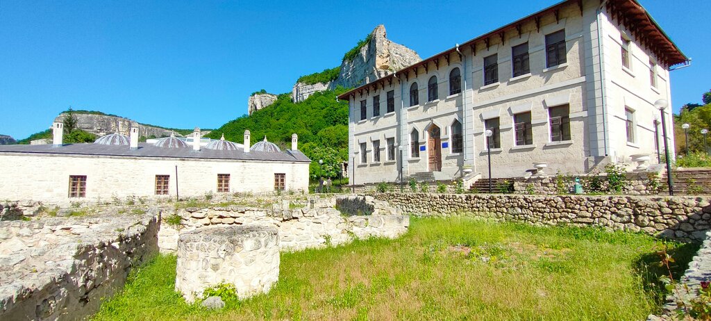 Museum Crimean Historical Museum Larishes, Bahchisaraj, photo