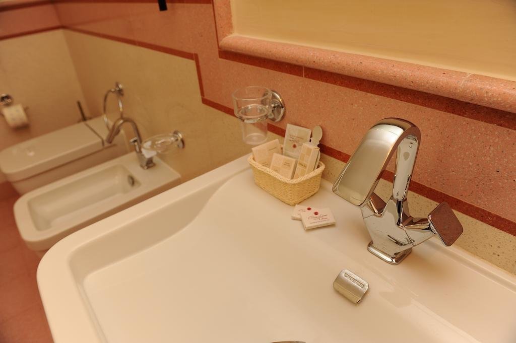 Фото Albergo Le Dodici Lune