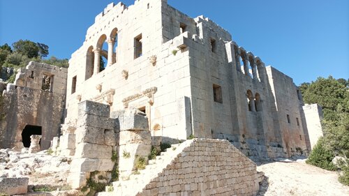 Turistik yerler Alahan Manastırı, Mut, foto