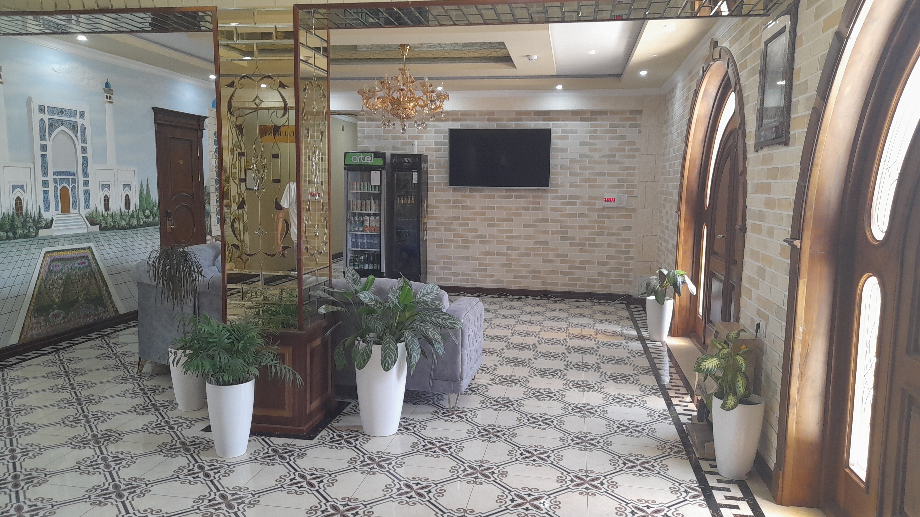 Фото Shahdil Hotel & Restaurant