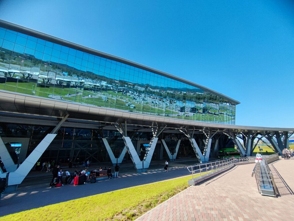 Airport Yuzhno-Sakhalinsk International airport, Yuzhno‑Sakhalinsk, photo