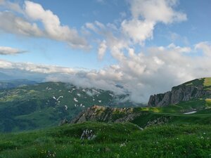 Гора Пупырь ежа (Республика Адыгея, Майкопский район, Лагонакское нагорье), горная вершина в Республике Адыгея