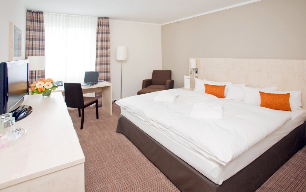 Фото Mercure Hotel Dusseldorf Sud