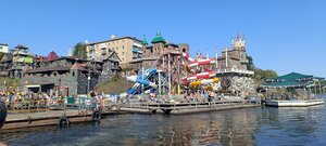 Sonkina Laguna (Satka, ulitsa Petra Skorynina, 9) ، مدينة الملاهي