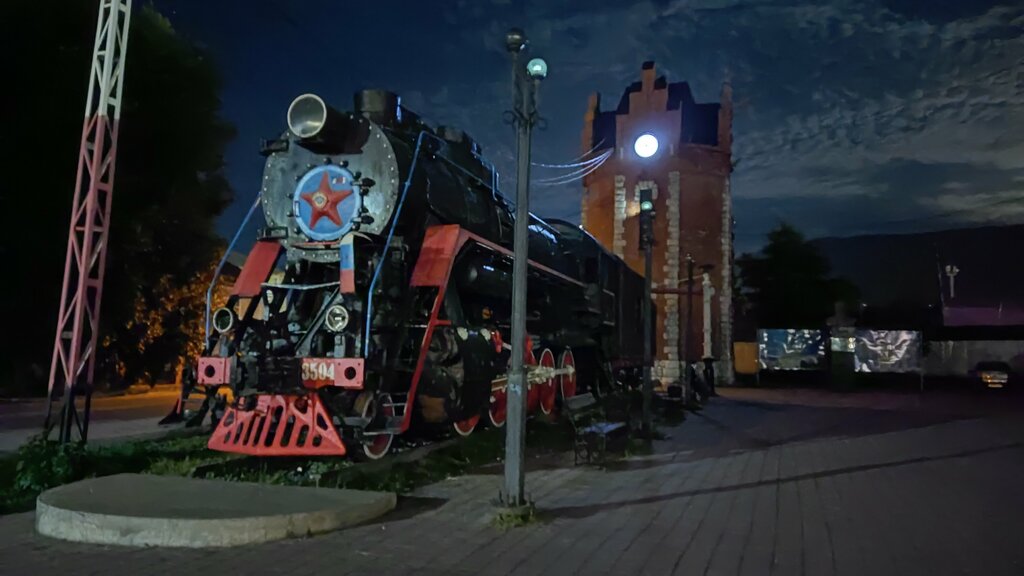 Railway station Zheleznodorozhny vokzal, Sljudyanka, photo