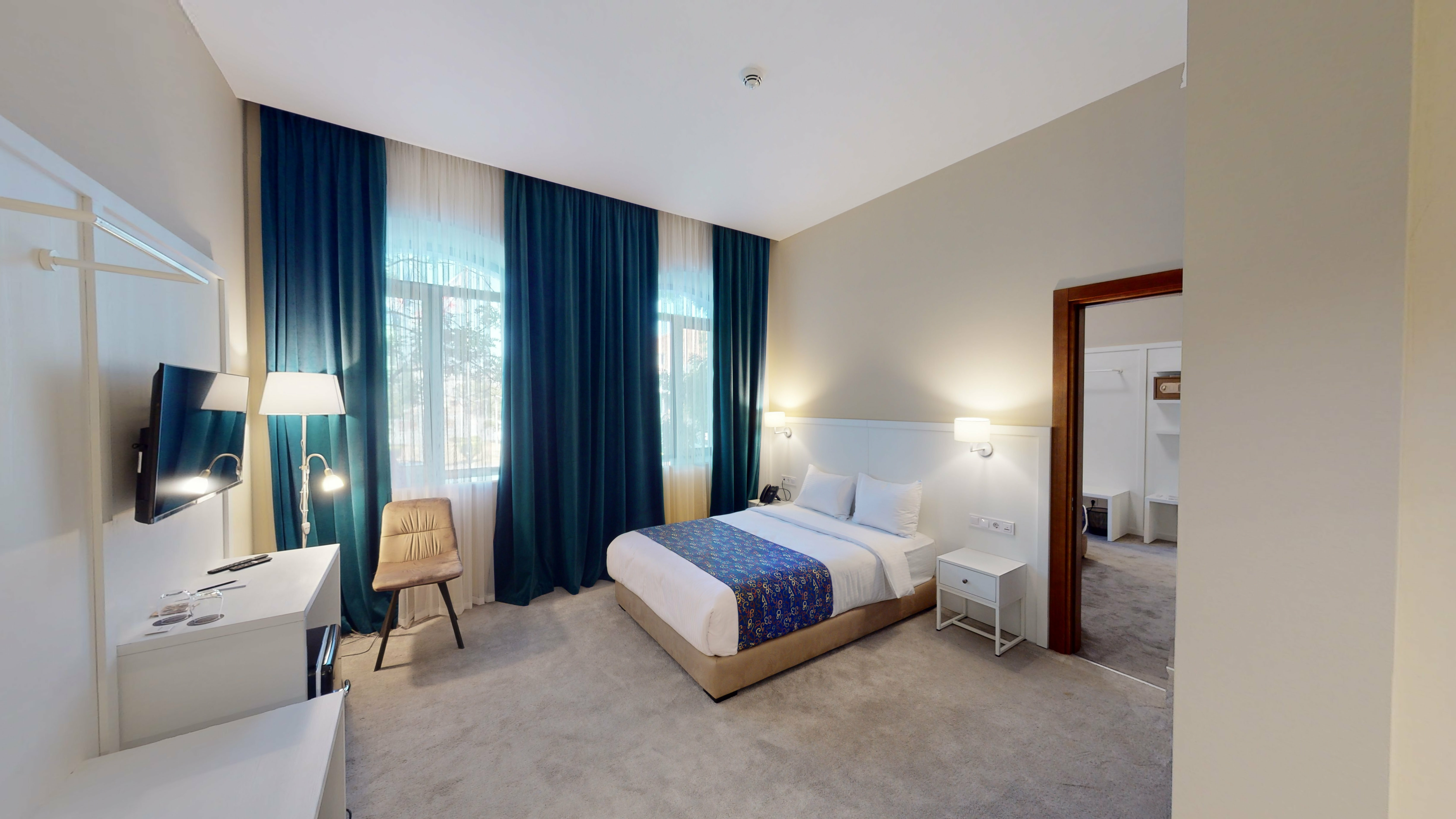 Фото Epigraph Town Hotel