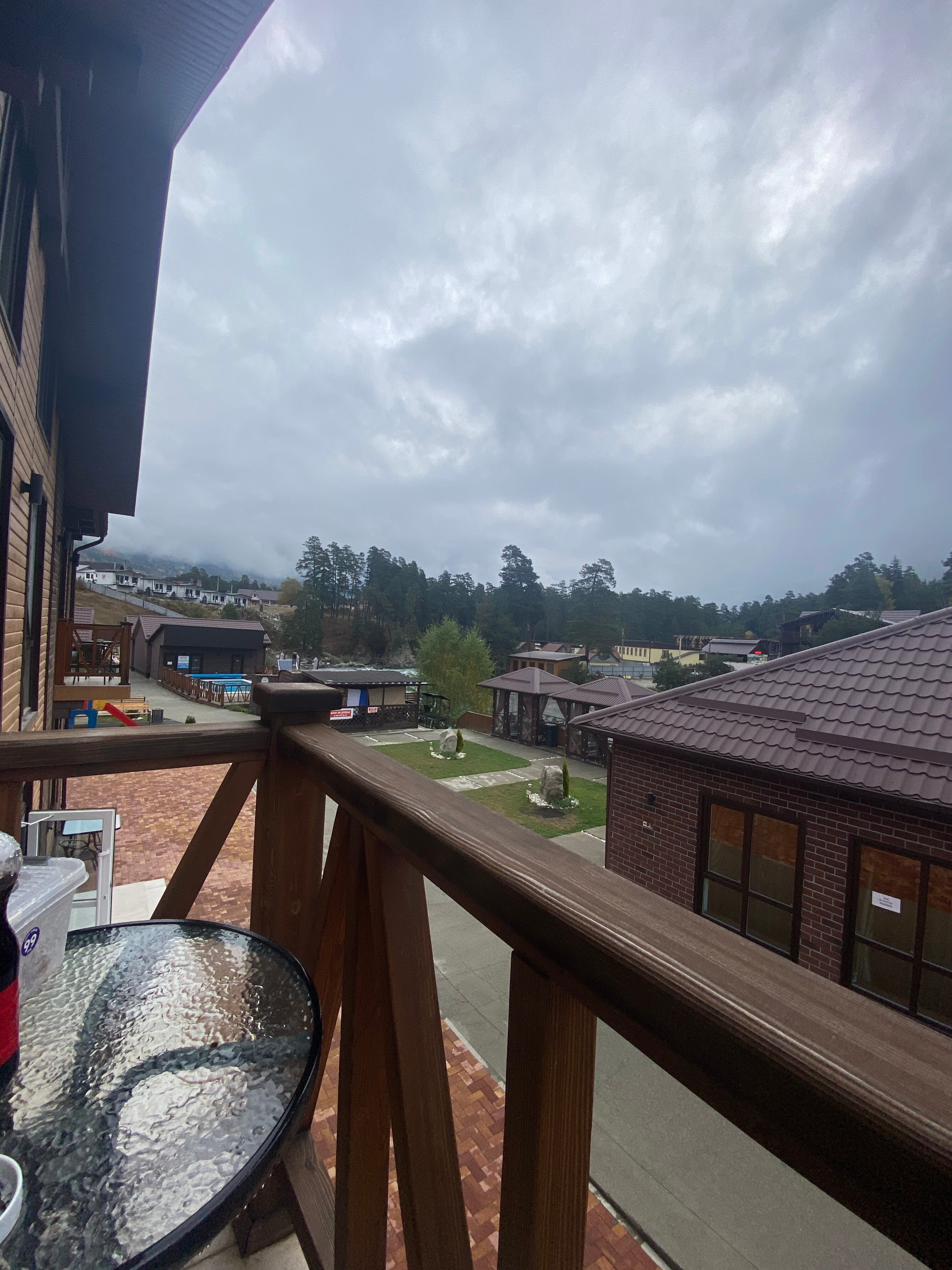 Фото River & House