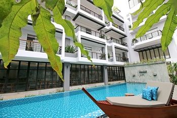 Фото отеля 2