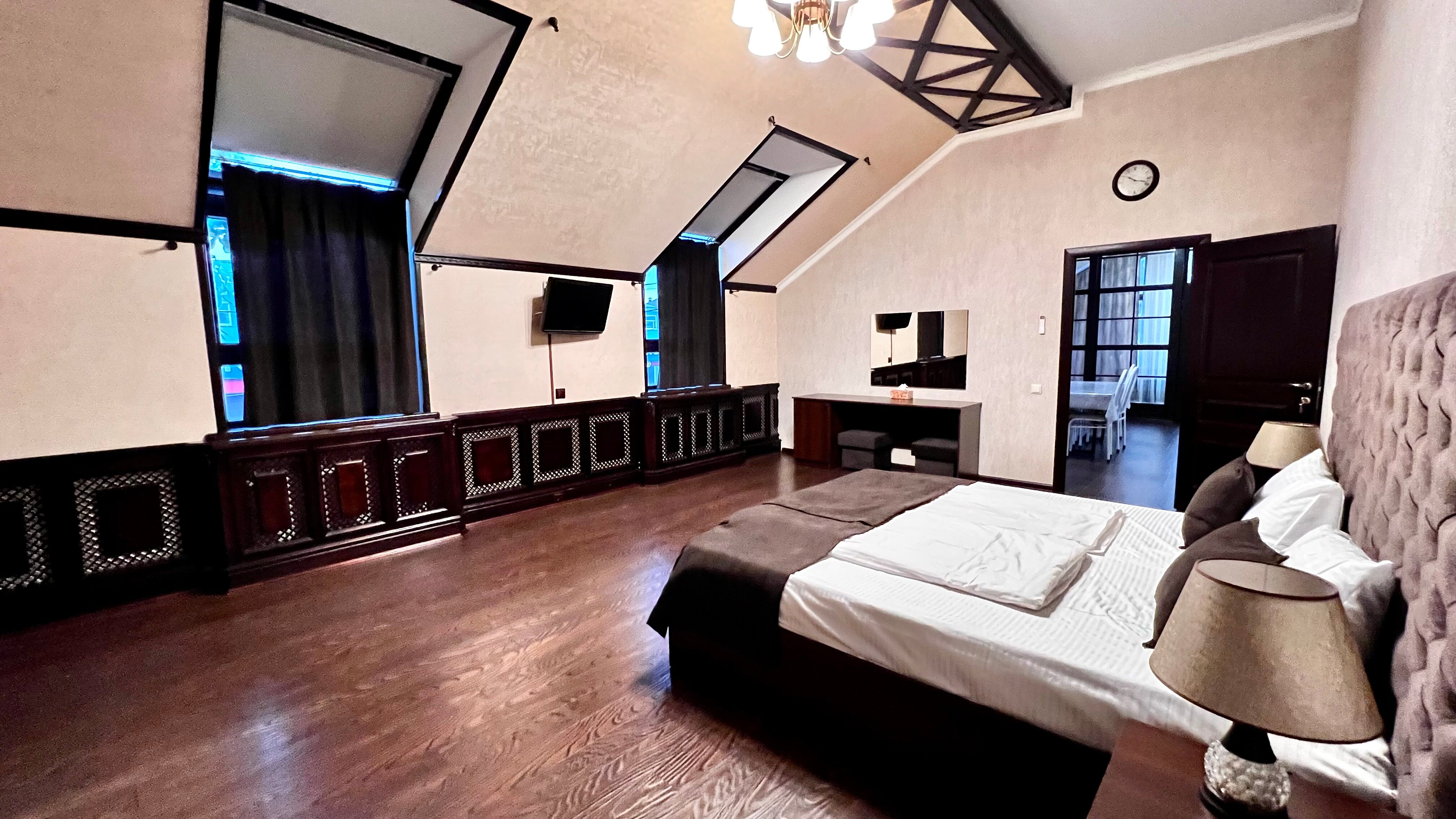 Фото Апартаменты на Баталинской