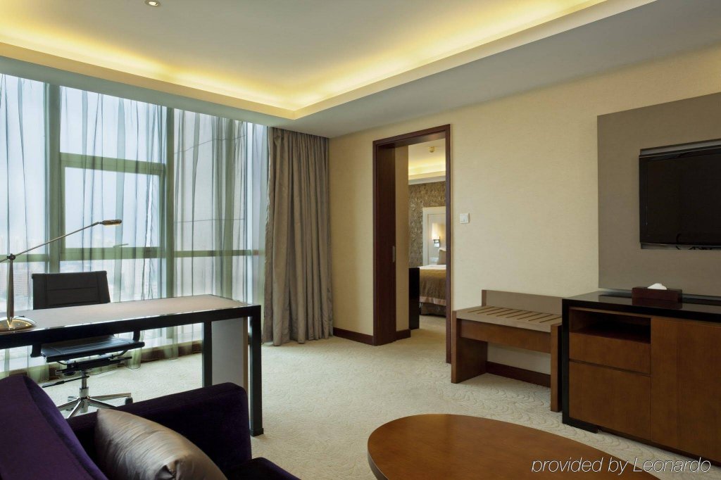 Фото Haiwaihai Crown Hotel Hangzhou