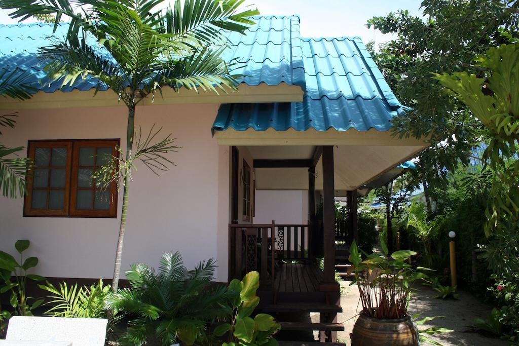 Фото Dancing Elephant Beach Club