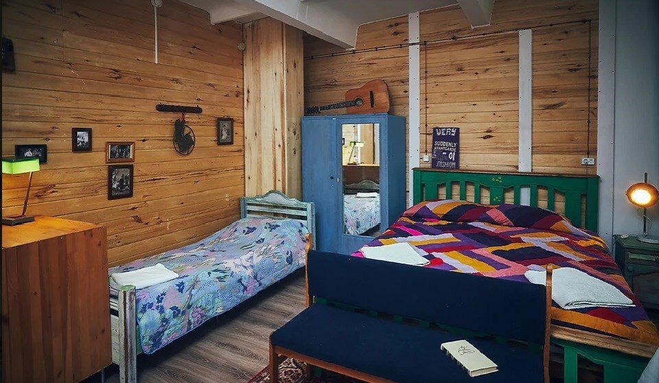 Фото Каморка с Лежанкой у окна