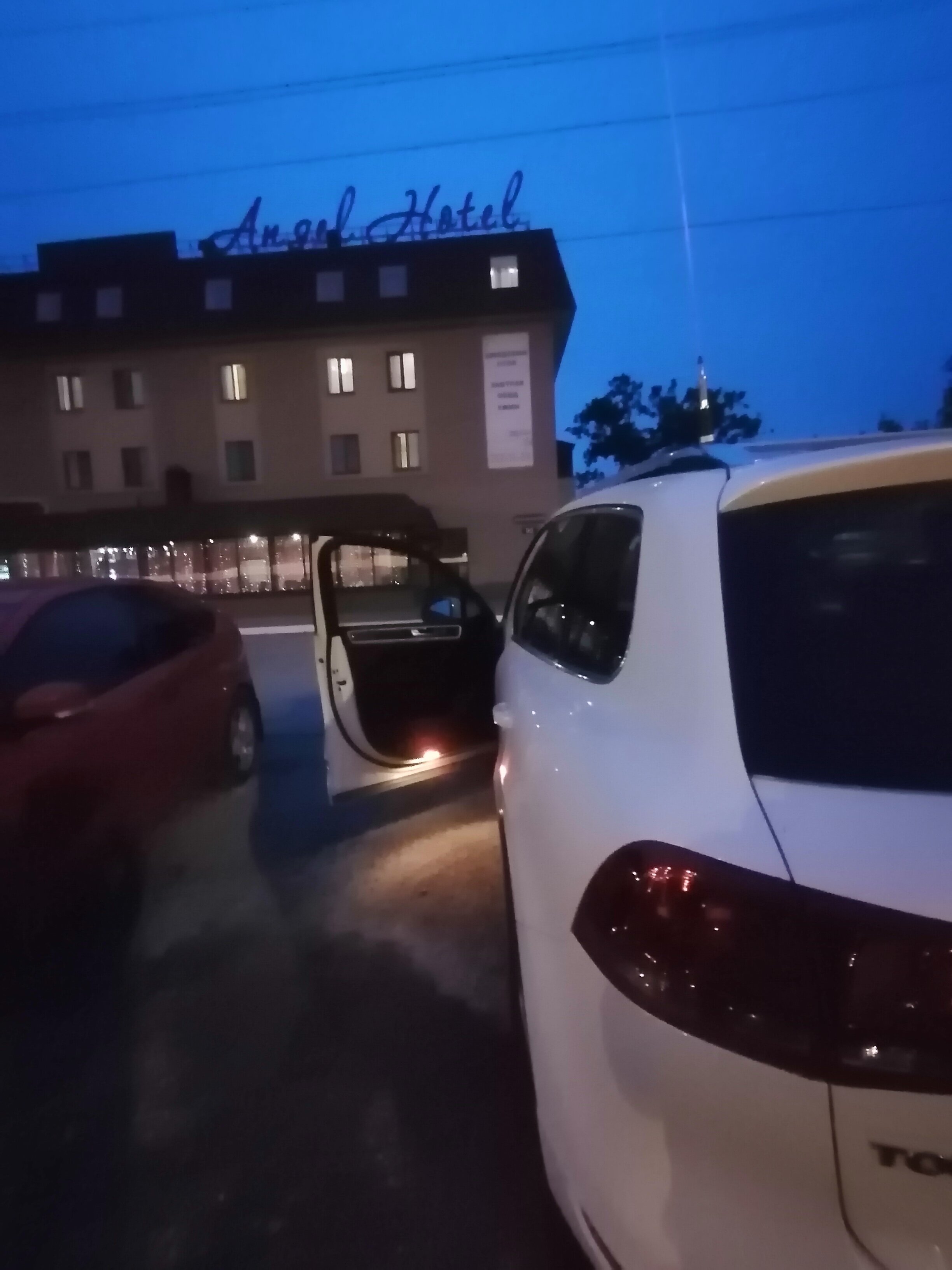 Фото Angel Hotel