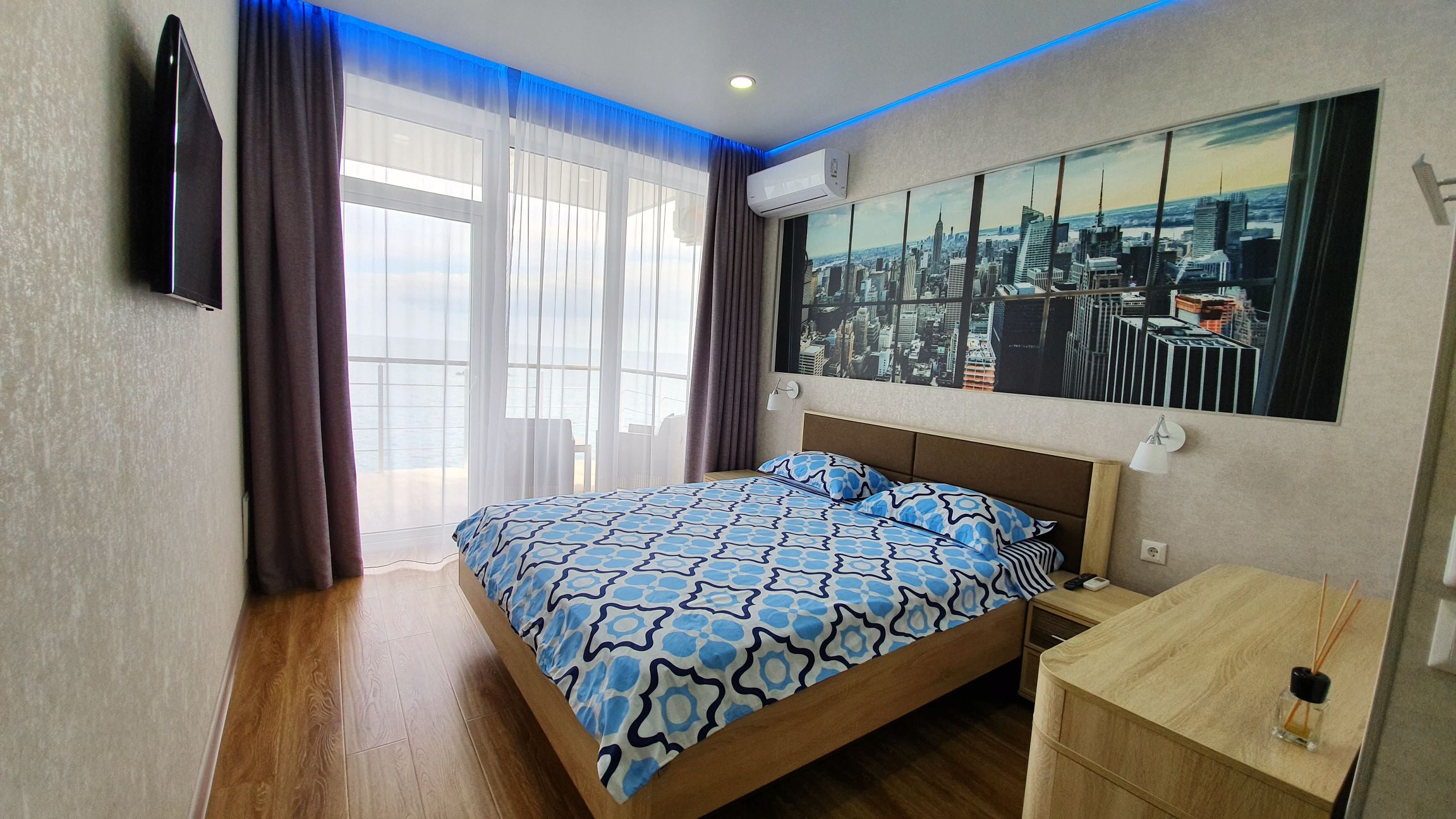 Фото Light House