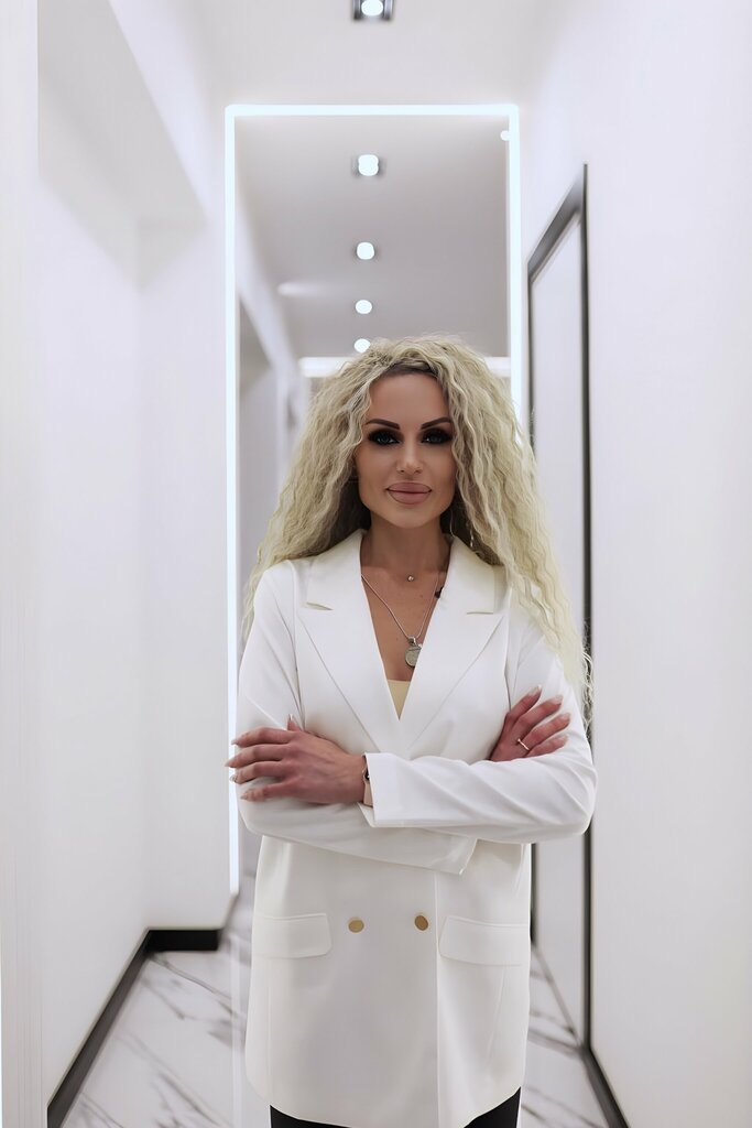 Özel ağız ve diş sağlığı klinikleri ve muayenehaneleri 32Karata, Simferopol (Akmescit), foto