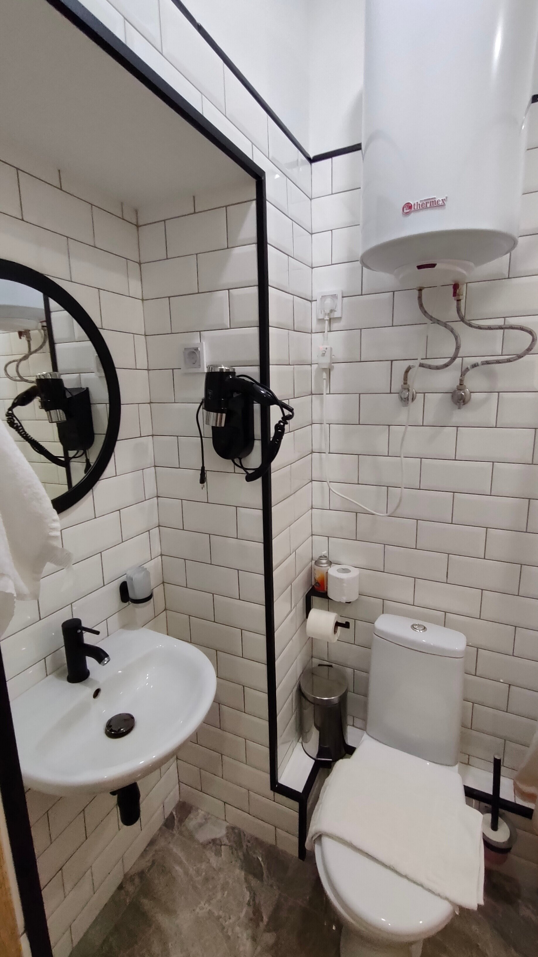 Фото Arlo Ломоносова