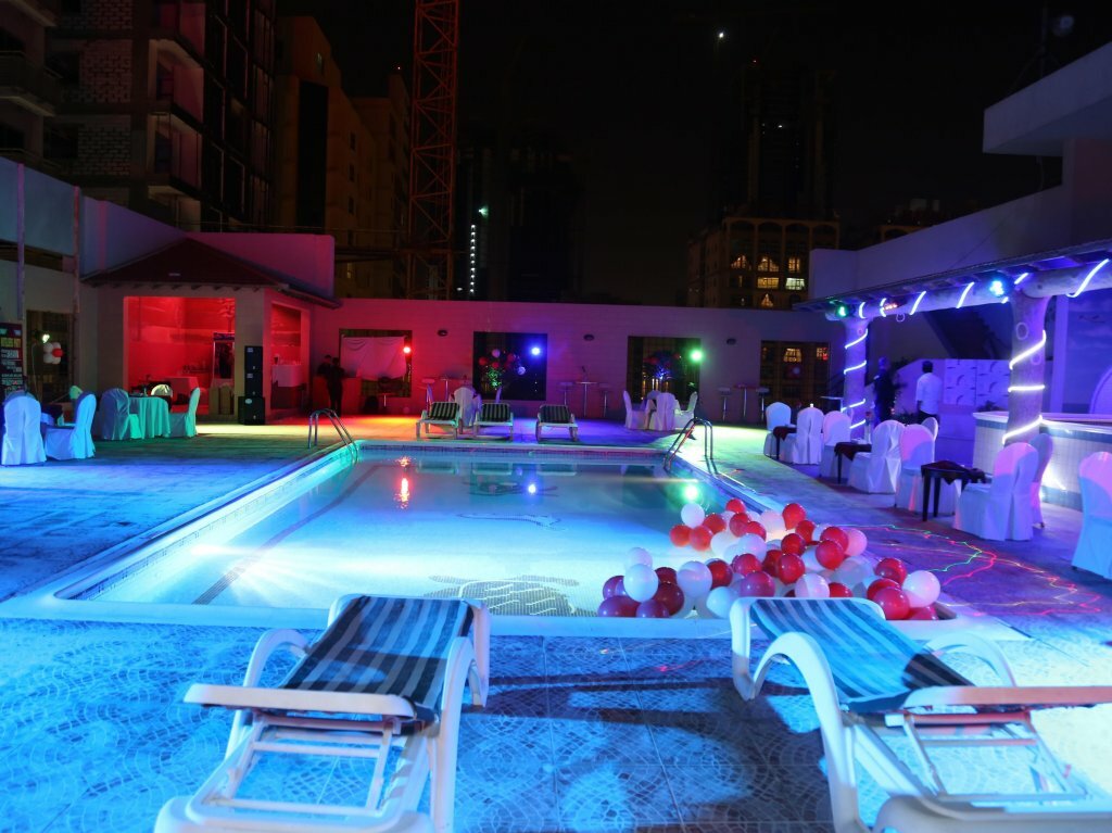 Фото Taj Plaza Hotel