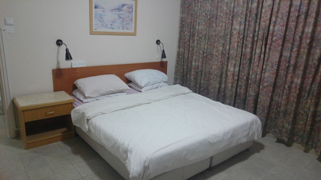 Фото Marom Ziv Center - Newe Shaanan